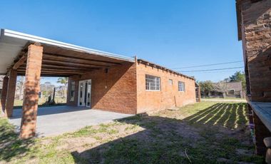 QUINTA A ESTRENAR EN ARROYO LEYES - 3 DORMITORIOS