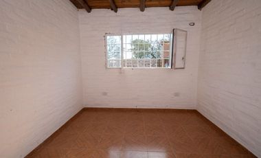 QUINTA A ESTRENAR EN ARROYO LEYES - 3 DORMITORIOS