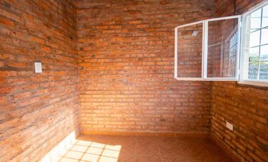 QUINTA A ESTRENAR EN ARROYO LEYES - 3 DORMITORIOS