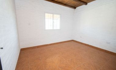 QUINTA A ESTRENAR EN ARROYO LEYES - 3 DORMITORIOS