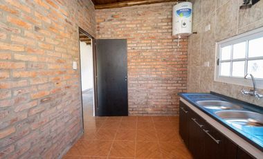 QUINTA A ESTRENAR EN ARROYO LEYES - 3 DORMITORIOS