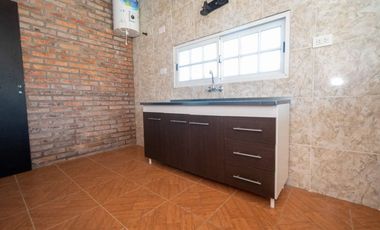 QUINTA A ESTRENAR EN ARROYO LEYES - 3 DORMITORIOS