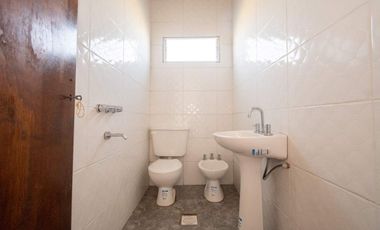 QUINTA A ESTRENAR EN ARROYO LEYES - 3 DORMITORIOS