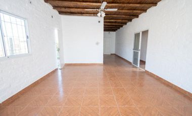 QUINTA A ESTRENAR EN ARROYO LEYES - 3 DORMITORIOS