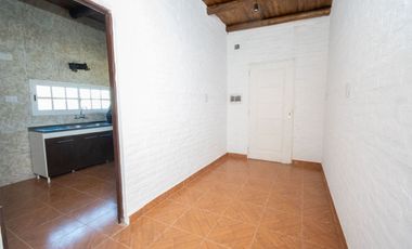 QUINTA A ESTRENAR EN ARROYO LEYES - 3 DORMITORIOS