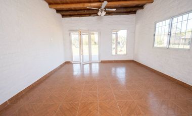 QUINTA A ESTRENAR EN ARROYO LEYES - 3 DORMITORIOS