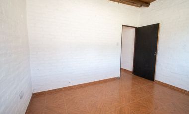 QUINTA A ESTRENAR EN ARROYO LEYES - 3 DORMITORIOS