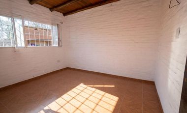 QUINTA A ESTRENAR EN ARROYO LEYES - 3 DORMITORIOS