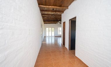 QUINTA A ESTRENAR EN ARROYO LEYES - 3 DORMITORIOS