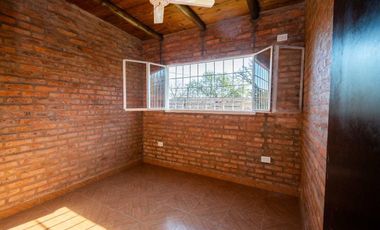 QUINTA A ESTRENAR EN ARROYO LEYES - 3 DORMITORIOS