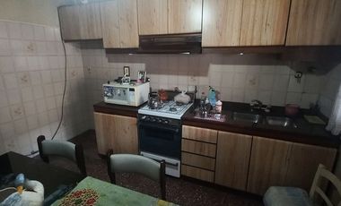 VENTA PH 6 AMBIENTES COCHERA PATIO TERRAZA BLOQUE