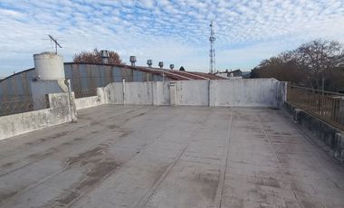 VENTA PH 6 AMBIENTES COCHERA PATIO TERRAZA BLOQUE