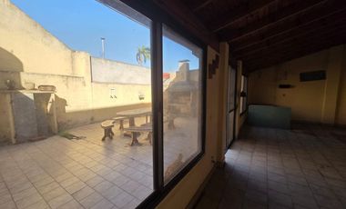 VENTA CASA RAMOS MEJIA INVERSOR FLIPPING 10X31MTS
