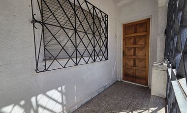 VENTA CASA RAMOS MEJIA INVERSOR FLIPPING 10X31MTS
