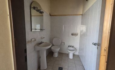 VENTA CASA RAMOS MEJIA INVERSOR FLIPPING 10X31MTS