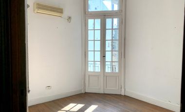 ALQUILER OFICINA  LUMINOSO 4 AMPLIOS DESPACHOS