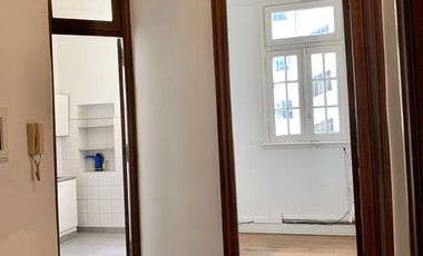 ALQUILER OFICINA  LUMINOSO 4 AMPLIOS DESPACHOS