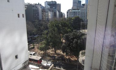 ALQUILER OFICINA  LUMINOSO 4 AMPLIOS DESPACHOS