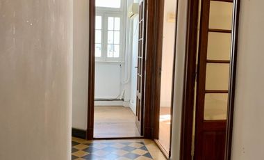 ALQUILER OFICINA  LUMINOSO 4 AMPLIOS DESPACHOS