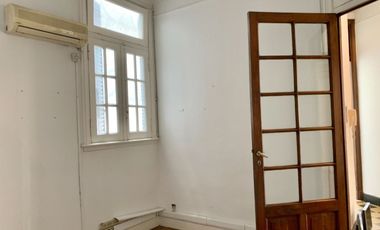 ALQUILER OFICINA  LUMINOSO 4 AMPLIOS DESPACHOS