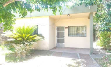 VENTA CASA DE 3 AMB EN FLORECIO VARELA