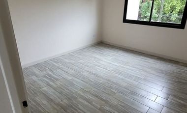 CASA 4 AMBIENTES CON COCHERA EN QUILMES EN VENTA