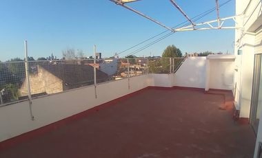 VENTA DE GALPÓN CON 5 DEPTOS DOCK SUD AVELLANEDA