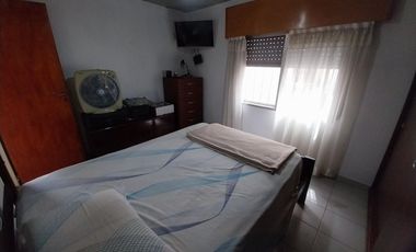 VENTA CASA 4 AMB CON PATIO Y JARDIN - QUILMES ESTE