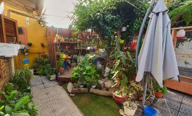 VENTA CASA EN BLOCK CON COCHERA Y QUINCHO, QUILMES