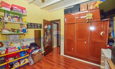 VENTA CASA EN BLOCK CON COCHERA Y QUINCHO, QUILMES