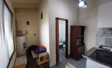 VENTA CASA EN BLOCK CON COCHERA Y QUINCHO, QUILMES