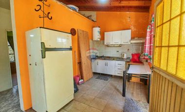 VENTA CASA EN BLOCK CON COCHERA Y QUINCHO, QUILMES