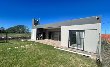 VENTA CASA 2 DORMITORIOS  FINCAS DE IBARLUCEA