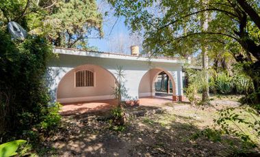 SE VENDE CASA QUINTA 2 DORM Y PILETA EN LAS PALTAS