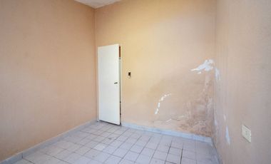 SE VENDE CASA QUINTA 2 DORM Y PILETA EN LAS PALTAS