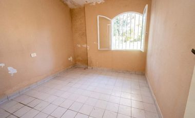 SE VENDE CASA QUINTA 2 DORM Y PILETA EN LAS PALTAS