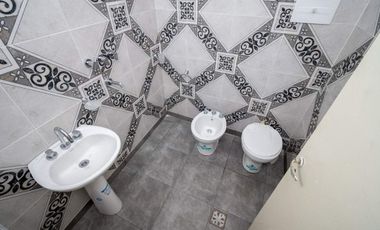 SE VENDE CASA QUINTA 2 DORM Y PILETA EN LAS PALTAS