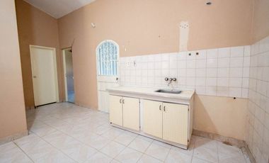 SE VENDE CASA QUINTA 2 DORM Y PILETA EN LAS PALTAS