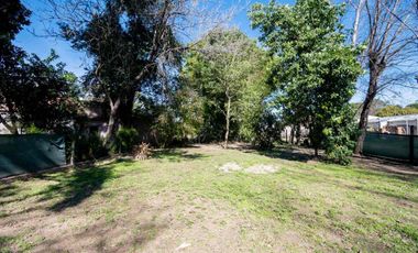 SE VENDE CASA QUINTA 2 DORM Y PILETA EN LAS PALTAS