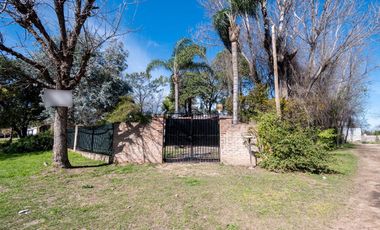 SE VENDE CASA QUINTA 2 DORM Y PILETA EN LAS PALTAS