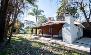 SE VENDE CASA QUINTA 2 DORM Y PILETA EN LAS PALTAS