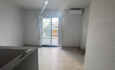 ALQUILER TRIPLEX 3 AMBIENTES COCHERA FLORIDA