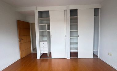 ALQUILER TRIPLEX 3 AMBIENTES COCHERA FLORIDA