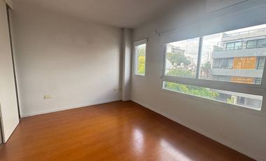 ALQUILER TRIPLEX 3 AMBIENTES COCHERA FLORIDA