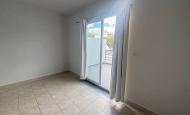 ALQUILER TRIPLEX 3 AMBIENTES COCHERA FLORIDA