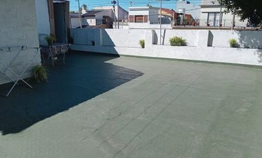 VENTA CASA MULTIFAMILIAR LANUS!
