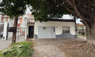 VENTA CASA MULTIFAMILIAR LANUS!