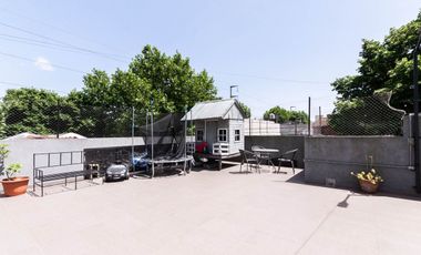 VENTA CASA 4 AMB REFACCIONADA C/TERRAZA BURZACO