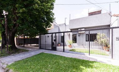 VENTA CASA 4 AMB REFACCIONADA C/TERRAZA BURZACO