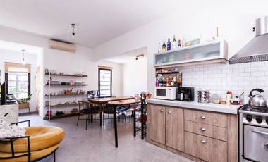 VENTA CASA 4 AMB REFACCIONADA C/TERRAZA BURZACO